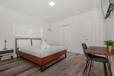 Sunset Garden Pompano